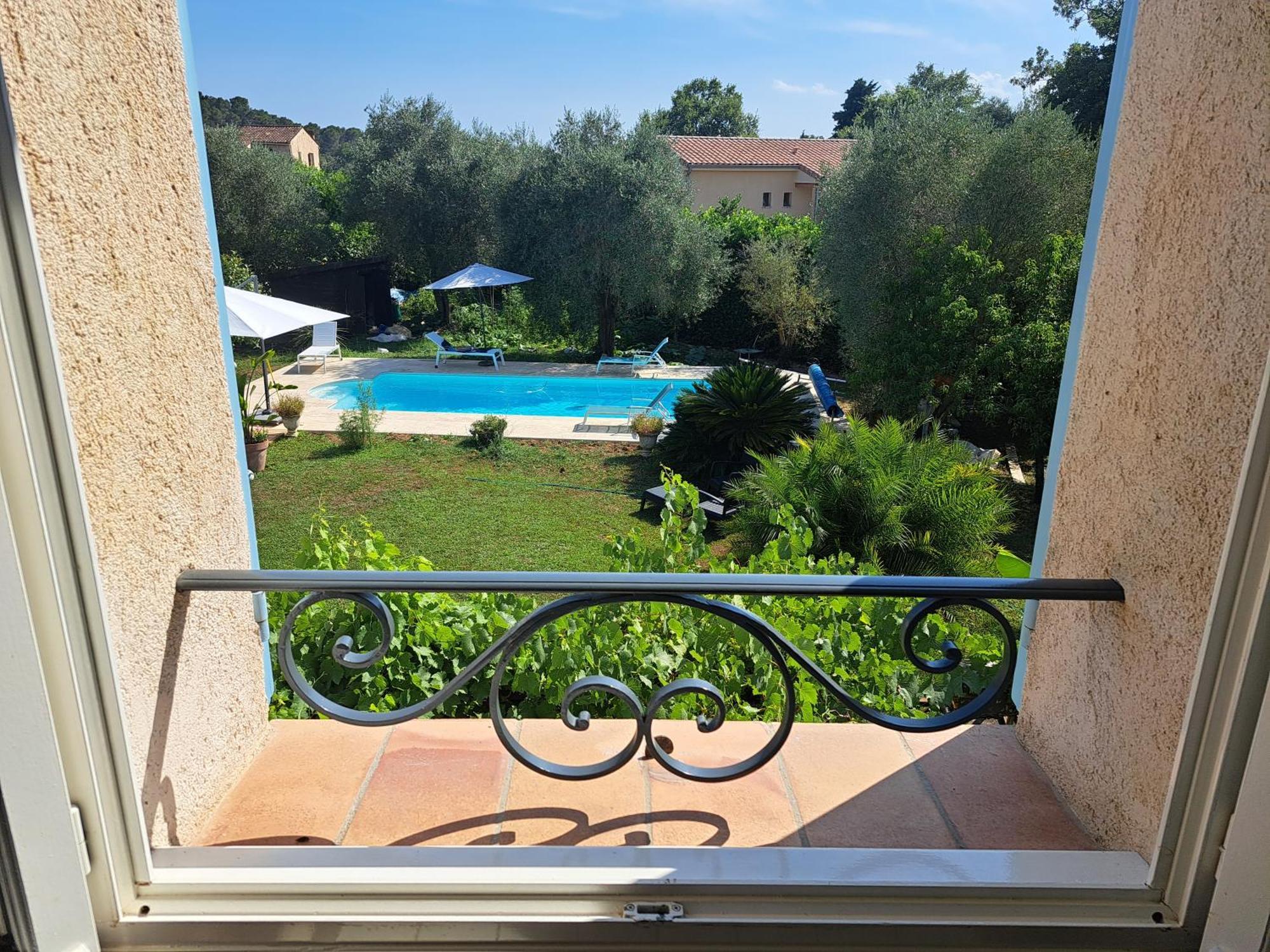 Les Oliviers Homestay *